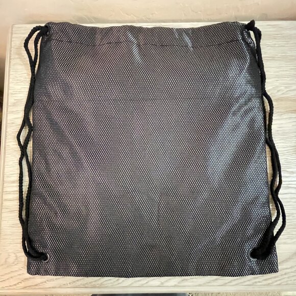 New Victoria's Secret Drawstring Backpack Bag Black Silver Mesh Pink Logo Lined - Picture 4 of 7